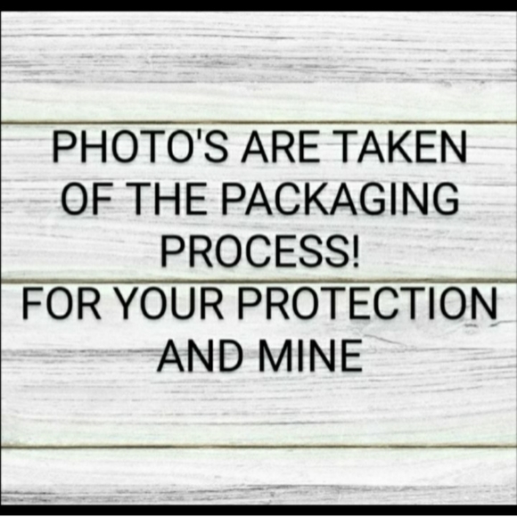 Dangle drop earrings. - Picture 5 of 5